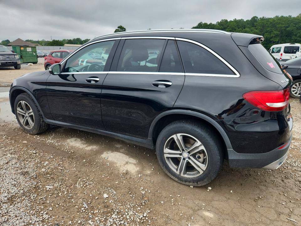 2017 Mercedes-benz Glc VIN WDC0G4JB4HF200675 COPART salvage auction — BURN, MS - CERT OF TITLE-SALVAGED, sold $3,600 on 2026-08-21 (photo 2)
