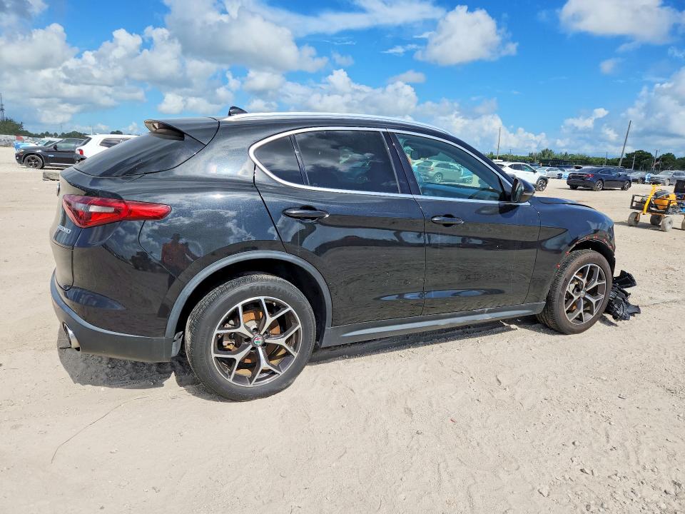 2018 Alfa romeo Stelvio VIN ZASFAKBN8J7C24273 COPART salvage auction — FRONT END, Fl - Cert Of Title Slvg Rebuildable, sold $1,300 on 2026-08-11 (photo 3)