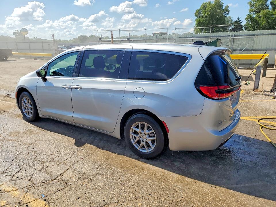2024 Chrysler Pacifica VIN 2C4RC1BG2RR129570 COPART salvage auction — WATER/FLOOD, Fl - Dlr Only Salvage/Rebuildable, sold $8,700 on 2026-07-29 (photo 2)