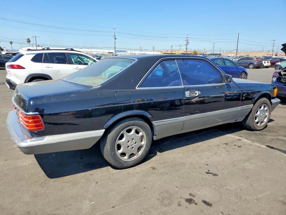 1986 Mercedes-benz VIN WDBCA45D2GA253823 COPART salvage auction — MINOR DENT/SCRATCHES, Ca - Dis/Dlr/Exp Only Clean Title, sold $7,500 on 2026-07-30 (photo 3)