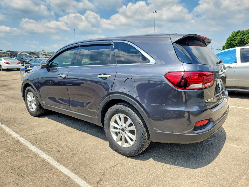 2019 Kia Sorento VIN 5XYPGDA34KG506275 COPART salvage auction — NORMAL WEAR, Ky - Certificate Of Title, sold $3,800 on 2026-07-29 (photo 2)
