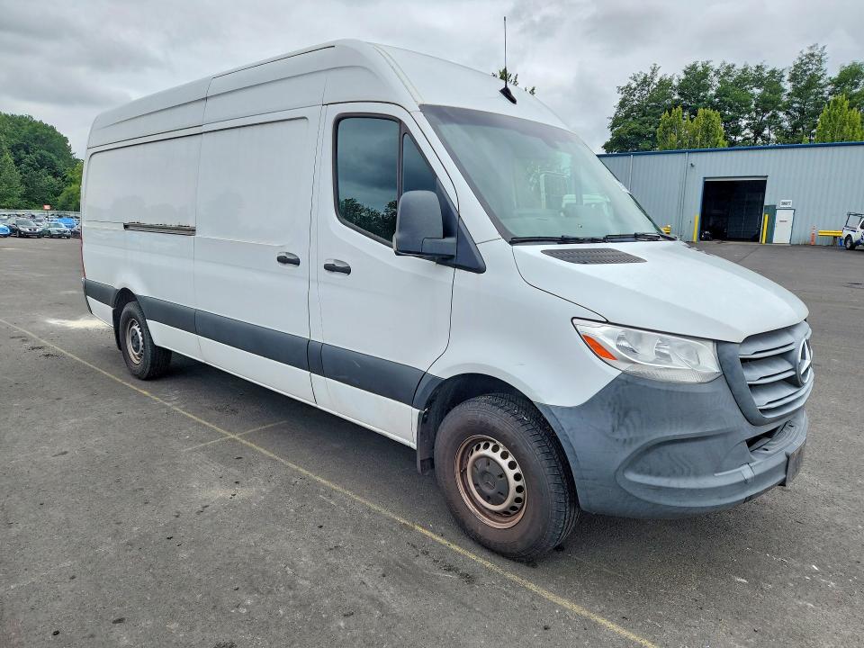 2019 Mercedes-benz Sprinter VIN WD4PF1CDXKT003285 COPART salvage auction — MINOR DENT/SCRATCHES, Or - Certificate Of Title, sold $10,700 on 2026-07-20 (photo 4)