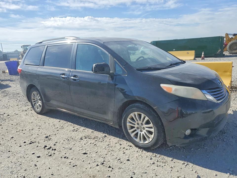 2015 Toyota Sienna VIN 5TDYK3DC9FS584861 COPART salvage auction — HAIL, CO - CERTIFICATE OF TITLE (P), sold $275 on 2026-07-21 (photo 4)
