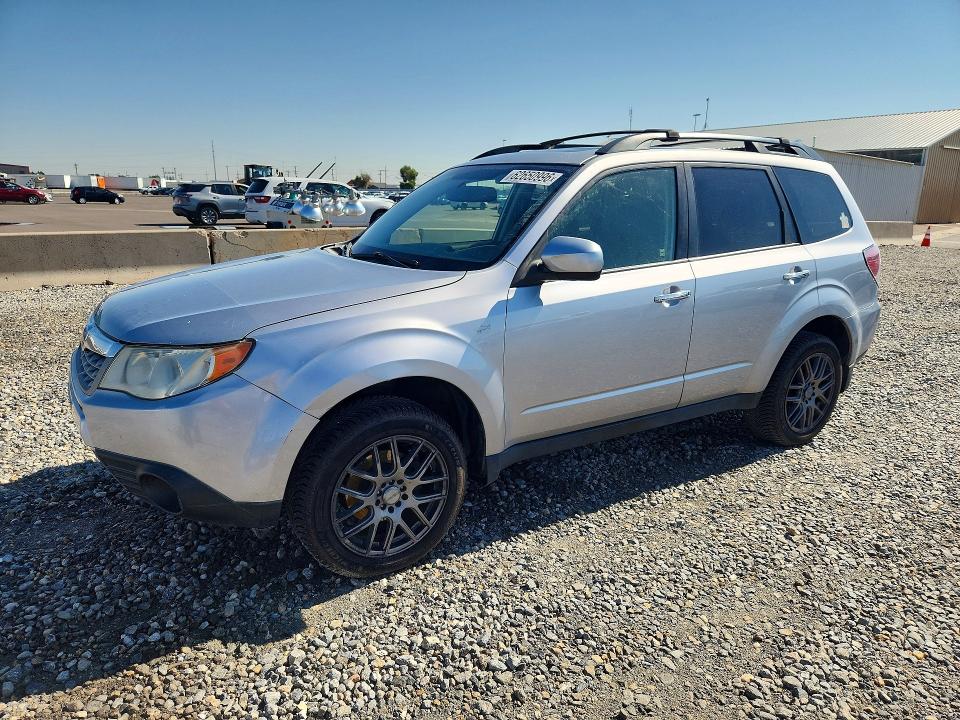 2013 Subaru Forester VIN JF2SHAECXDH431528 COPART salvage auction — FRONT END, Co - Dis/Dlr/Exp Only Clean Title, sold $275 on 2026-07-30 (photo 1)