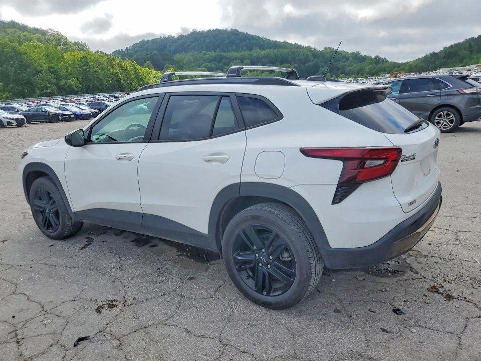 2024 Chevrolet VIN KL77LKE25RC206886 COPART salvage auction — WATER/FLOOD, Salvage Title, sold $5,400 on 2026-07-30 (photo 2)