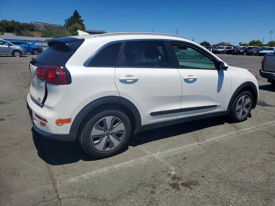 2019 Kia VIN KNDCM3LD0K5343835 COPART salvage auction — REAR END, Salvage Title, sold $15 on 2026-07-24 (photo 3)