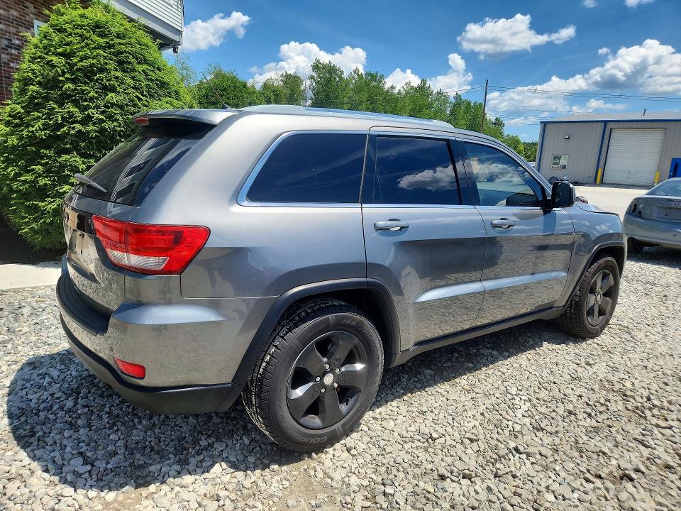 2012 Jeep Cherokee VIN 1C4RJFAG8CC103463 COPART salvage auction — MINOR DENT/SCRATCHES, Nh - Certificate Of Title, sold $400 on 2026-07-23 (photo 3)
