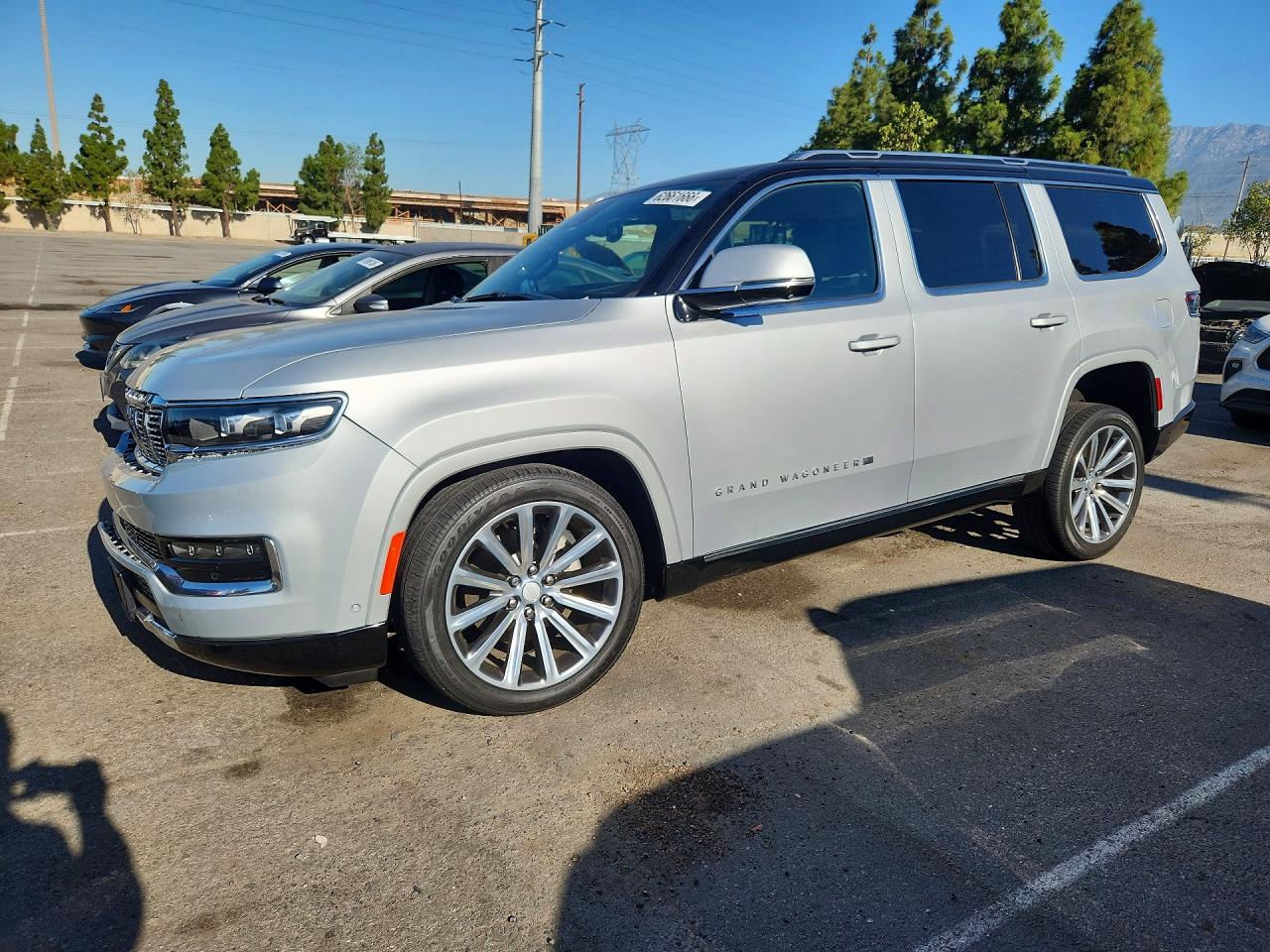 2022 Jeep Grand Wagoneer VIN 1C4SJVEJ0NS116685 — COPART salvage auction photo