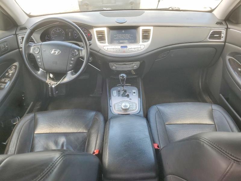 2013 Hyundai Genesis VIN KMHGC4DH4DU219180 COPART salvage auction — NORMAL WEAR, Sc - Dealer Only Clean Title, sold $225 on 2026-07-27 (photo 8)