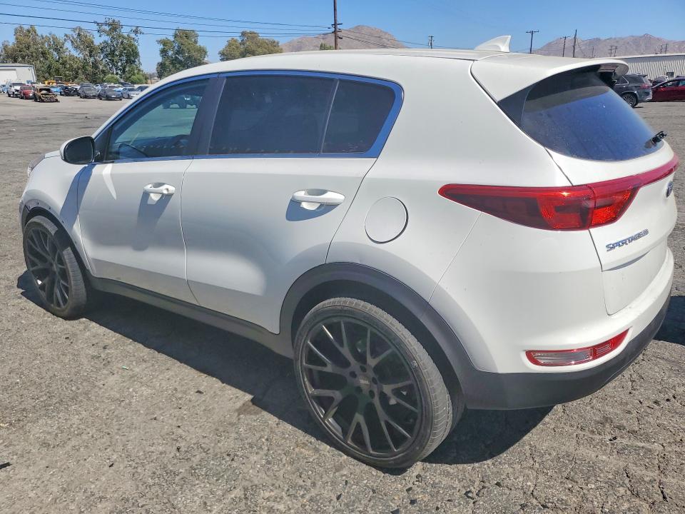 2019 Kia Sportage VIN KNDPM3AC6K7526009 COPART salvage auction — MINOR DENT/SCRATCHES, Ca - Salvage Certificate, sold $2,850 on 2026-07-27 (photo 2)