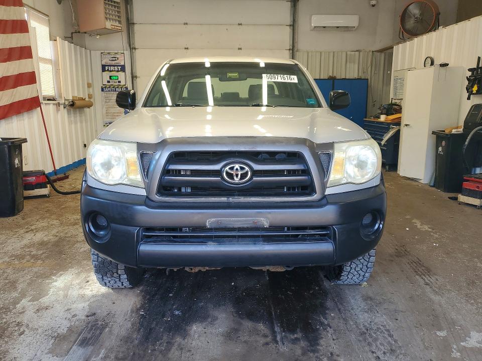 2008 Toyota Tacoma VIN 5TELU42N08Z520261 COPART salvage auction — UNDERCARRIAGE, Me - Certificate Of Title, sold $5,000 on 2026-07-30 (photo 5)
