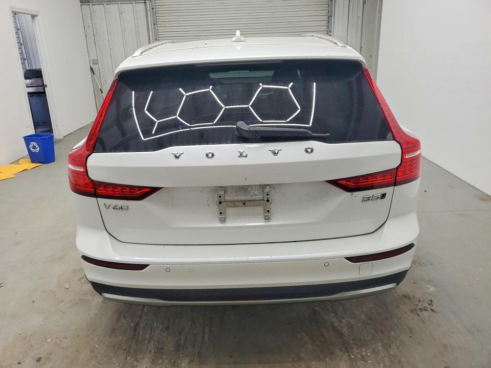 2025 Volvo V60 cross country VIN YV4L12WK6S2146776 COPART salvage auction — FRONT END, FL - CERT OF TITLE SLVG REBUILDABLE, sold $11,700 on 2026-08-05 (photo 6)