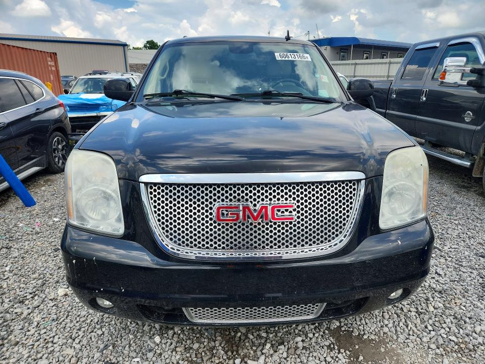 2010 Gmc Yukon VIN 1GKUKGEJ4AR160888 COPART salvage auction — MINOR DENT/SCRATCHES, AL - CERTIFICATE OF TITLE (P), sold $1,200 on 2026-07-22 (photo 5)