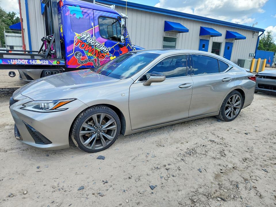 2021 Lexus Es 350 VIN 58AGZ1B17MU084997 COPART salvage auction — WATER/FLOOD, TN - SALVAGE CERT-WATER DAMAGE, sold $14,200 on 2026-08-21 (photo 1)