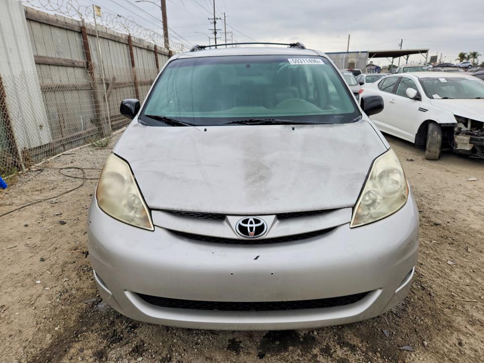 2006 Toyota Sienna VIN 5TDZA23CX6S467213 COPART salvage auction — MINOR DENT/SCRATCHES, CA - DIS/DLR/EXP ONLY CLEAN TITLE (P), sold $650 on 2026-07-27 (photo 5)