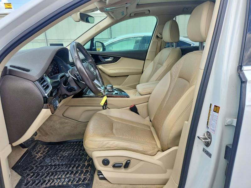2017 Audi Q7 VIN WA1LAAF76HD004993 COPART salvage auction — MECHANICAL, TX - CERTIFICATE OF TITLE, sold $4,500 on 2026-07-28 (photo 7)