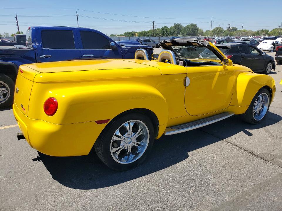 2004 Chevrolet Ssr VIN 1GCES14P74B105612 COPART salvage auction — MINOR DENT/SCRATCHES, ID - SALVAGE CERTIFICATE OF TITLE, sold $4,400 on 2026-07-09 (photo 3)