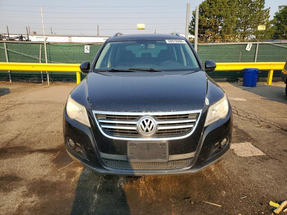 2010 Volkswagen Tiguan VIN WVGBV7AXXAW510655 COPART salvage auction — MINOR DENT/SCRATCHES, CO - CERTIFICATE OF TITLE, sold $825 on 2026-07-09 (photo 5)