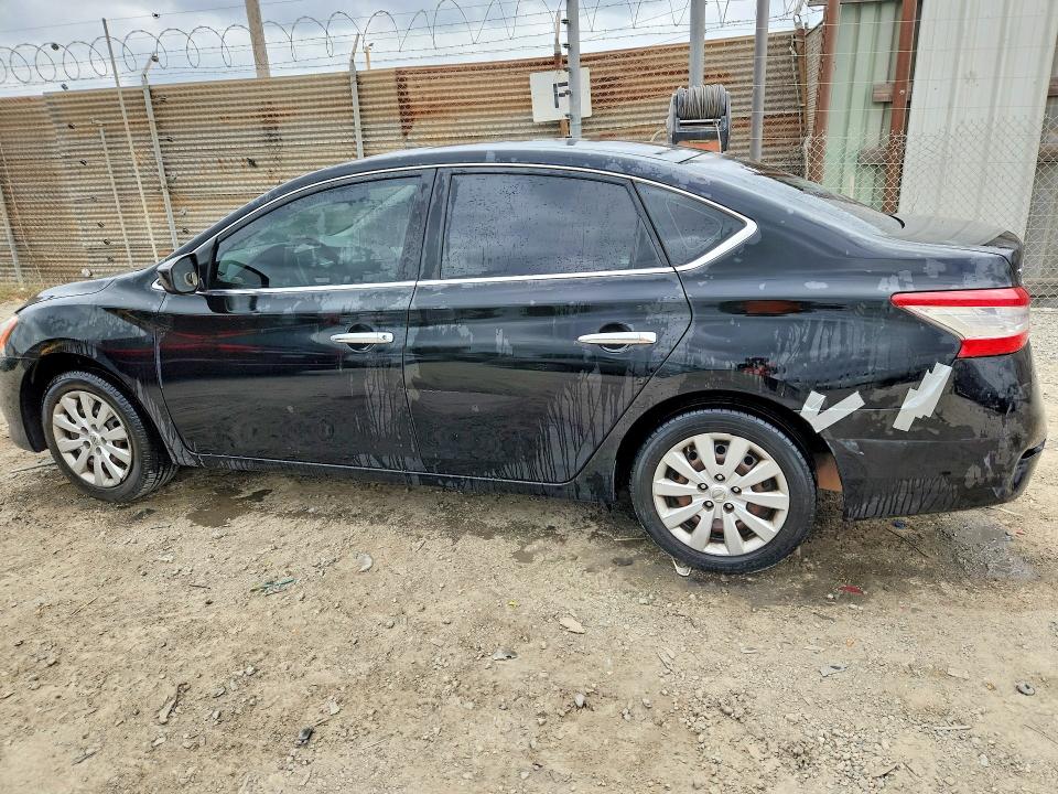 2015 Nissan Sentra VIN 3N1AB7AP5FY327238 COPART salvage auction — FRONT END, Ca - Dis/Dlr/Exp Only Clean Title, sold $225 on 2026-07-09 (photo 2)