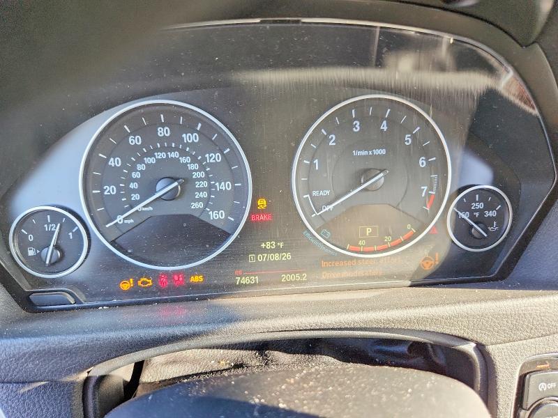 2015 BMW 3er VIN WBA3B3G58FNR87711 COPART salvage auction — FRONT END, FL - CERT OF TITLE SLVG REBUILDABLE, sold $10 on 2026-07-21 (photo 9)