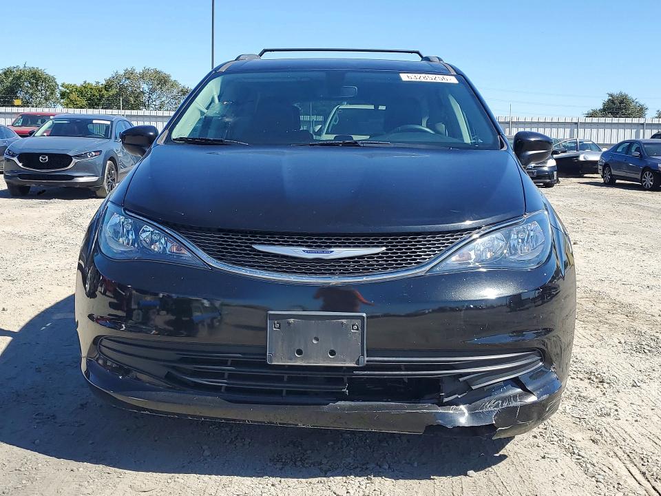 2020 Chrysler Voyager VIN 2C4RC1DG3LR266148 COPART salvage auction — FRONT END, Fl - Dis/Dlr/Exp Only Clean Title, sold $100 on 2026-09-08 (photo 5)