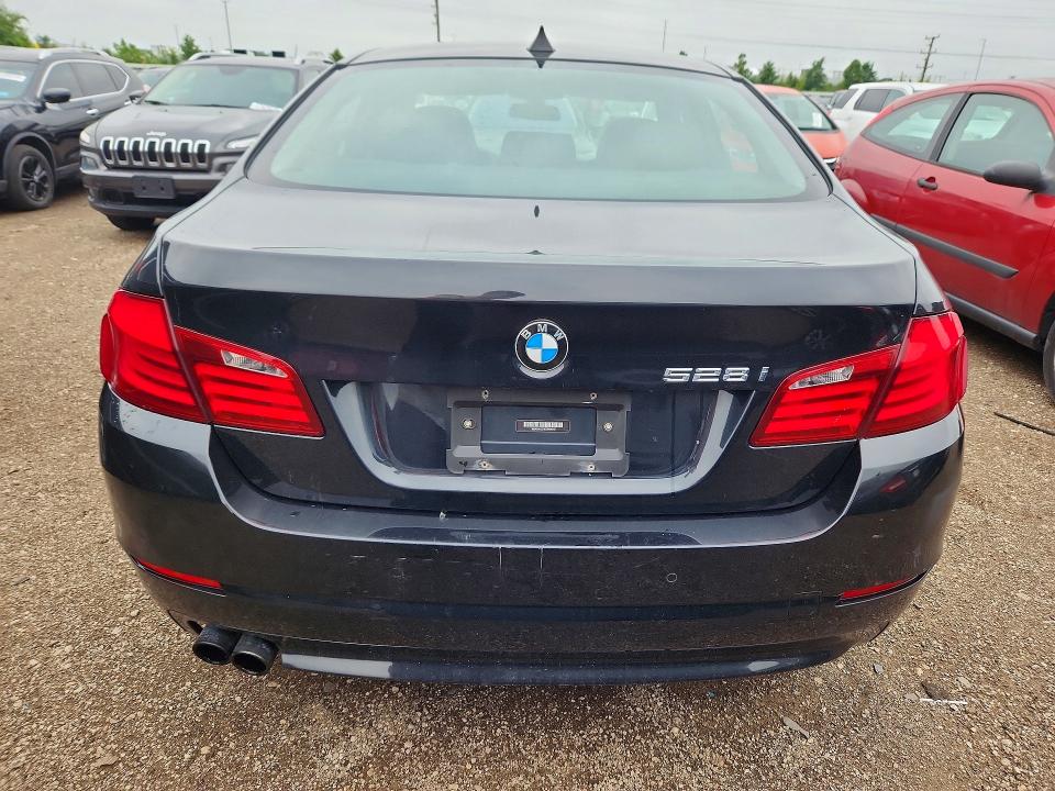 2012 BMW 5er VIN WBAXH5C53CDW04549 COPART salvage auction — NORMAL WEAR, IL - CERTIFICATE OF TITLE, sold $575 on 2026-07-30 (photo 6)