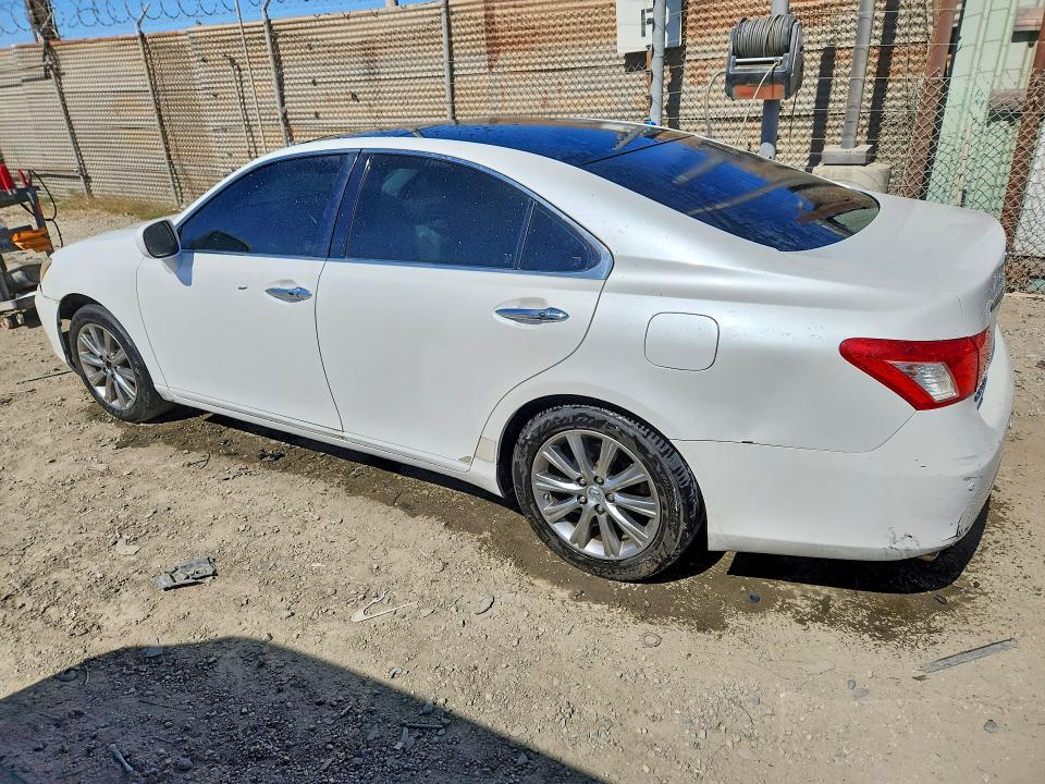2007 Lexus Es 350 VIN JTHBJ46G972085726 COPART salvage auction — FRONT END, CA - DIS/DLR/EXP ONLY CLEAN TITLE, sold $700 on 2026-07-20 (photo 2)