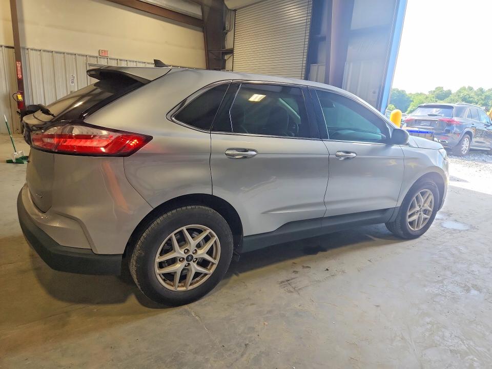 2024 Ford Edge VIN 2FMPK4J98RBB03882 COPART salvage auction — MINOR DENT/SCRATCHES, FL - CERTIFICATE OF TITLE, sold $11,300 on 2026-07-28 (photo 3)