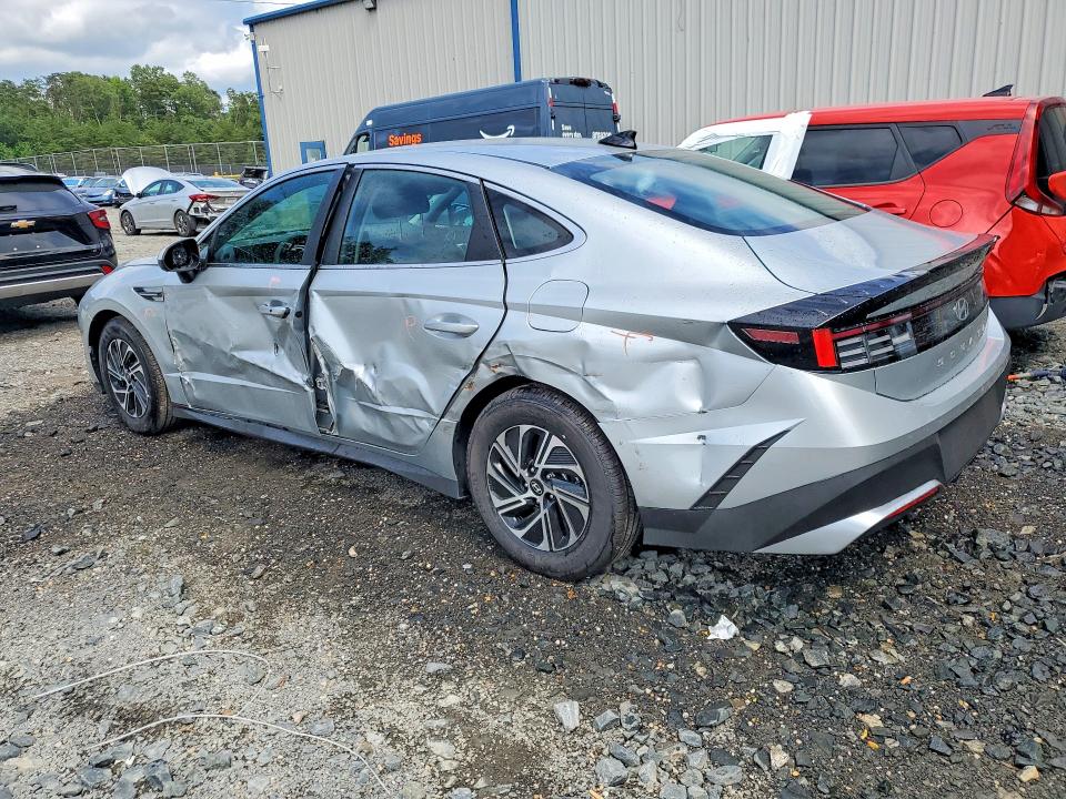 2026 Hyundai Sonata hybrid VIN KMHL24JJ0TA170326 COPART salvage auction — SIDE, MD - CERTIFICATE OF TITLE, sold $10,900 on 2026-07-20 (photo 2)