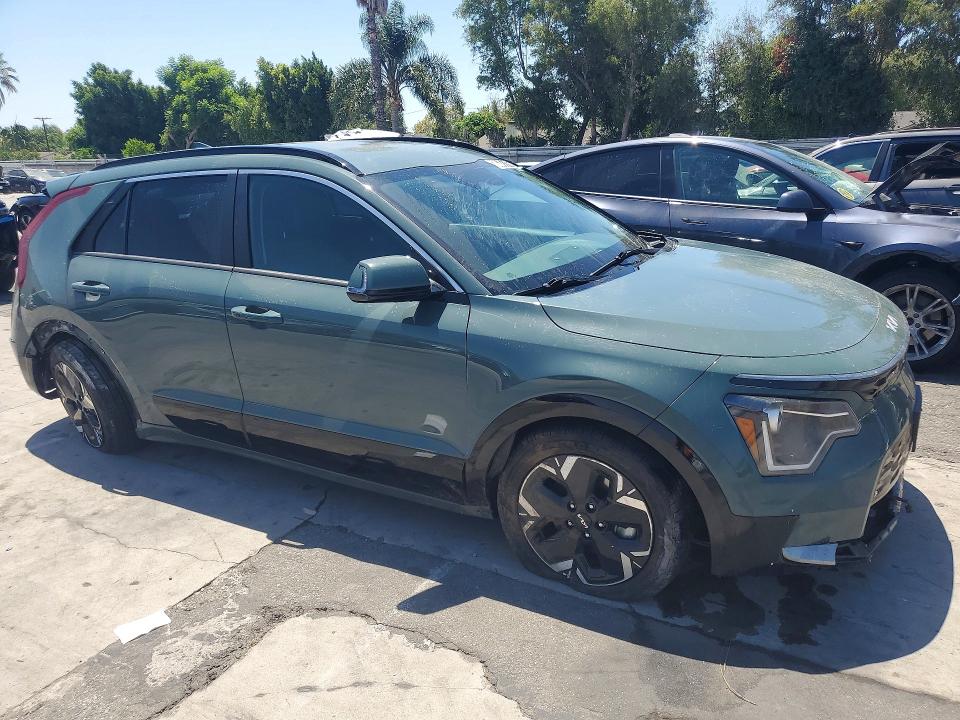 2024 Kia Niro VIN KNDCR3L14R5120912 COPART salvage auction — SIDE, Ca - Salvage Certificate, sold $2,350 on 2026-07-28 (photo 4)