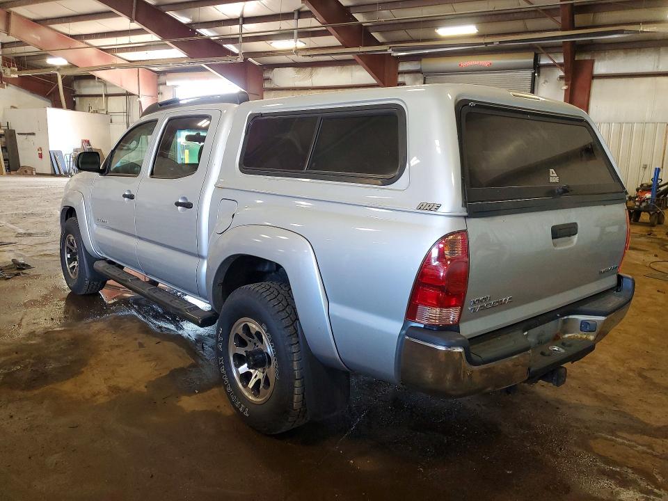 2005 Toyota Tacoma VIN 5TELU42N15Z096844 COPART salvage auction — MINOR DENT/SCRATCHES, MI - CERTIFICATE OF TITLE, sold $3,400 on 2026-07-17 (photo 2)