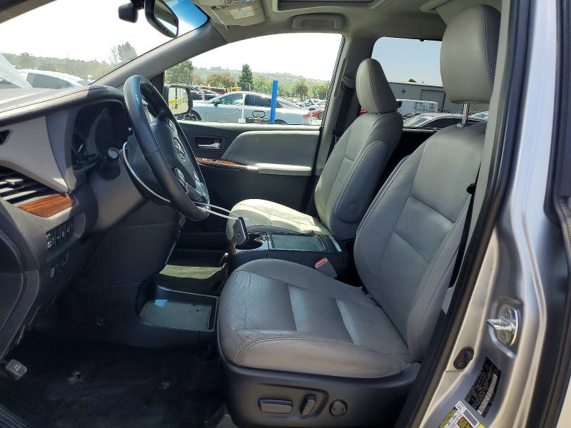 2017 Toyota Sienna VIN 5TDDZ3DCXHS186152 COPART salvage auction — MINOR DENT/SCRATCHES, CA - CERTIFICATE OF TITLE (P), sold $11,500 on 2026-07-21 (photo 7)
