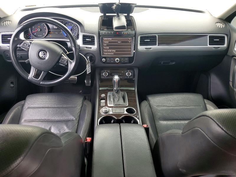 2016 Volkswagen Touareg VIN WVGEF9BP0GD011047 COPART salvage auction — FRONT END, Fl - Certificate Of Destruction, sold $15 on 2026-07-29 (photo 8)