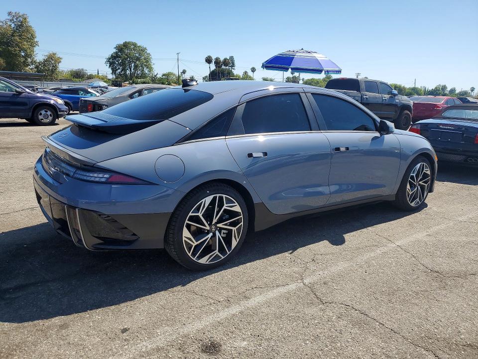 2025 Hyundai Ioniq 6 VIN KMHM34AA1SA116839 COPART salvage auction — UNDERCARRIAGE, Mi - Dis/Dlr/Exp Only Salvage Title, sold $850 on 2026-07-21 (photo 3)