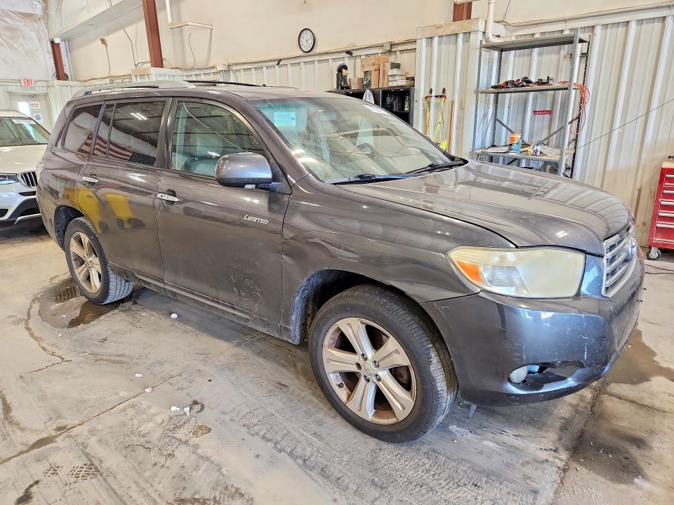 2008 Toyota Highlander VIN JTEES42A382084405 COPART salvage auction — NORMAL WEAR, Wi - Certificate Of Title, sold $475 on 2026-07-22 (photo 4)