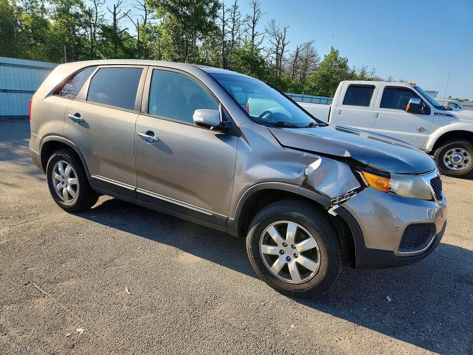 2012 Kia Sorento VIN 5XYKT3A17CG202695 COPART salvage auction — FRONT END, Ny - Mv-907A Salvage Certificate, sold $2,050 on 2026-07-13 (photo 4)