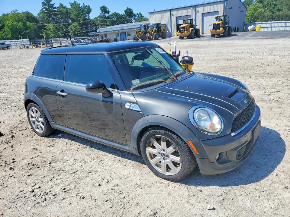 2013 Mini Cooper VIN WMWSV3C59DT396126 COPART salvage auction — WATER/FLOOD, Ma - Certificate Of Title, sold $550 on 2026-08-06 (photo 4)