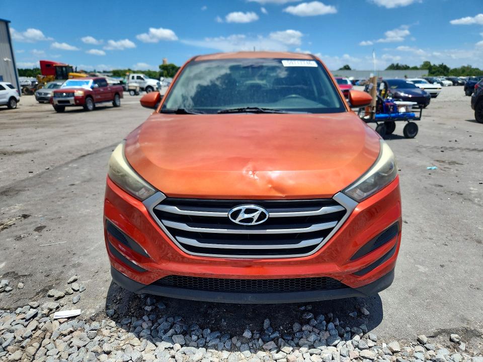 2017 Hyundai Tucson VIN KM8J23A43HU538368 COPART salvage auction — MINOR DENT/SCRATCHES, Mt - Certificate Of Title, sold $1,800 on 2026-07-27 (photo 5)
