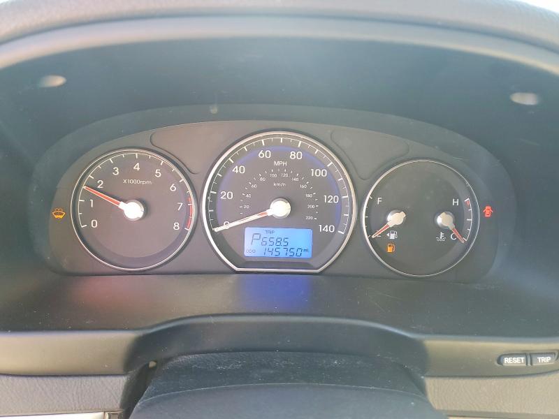 2012 Hyundai Santa fe VIN 5XYZKDAG2CG157564 COPART salvage auction — MINOR DENT/SCRATCHES, Ny - Dis/Dlr/Exp Clean Title, sold $750 on 2026-07-31 (photo 9)