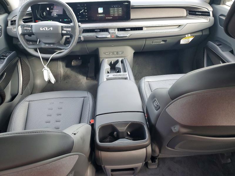 2026 Kia Ev9 VIN 5XYAFFS55TG017051 COPART salvage auction — WATER/FLOOD, Nj - Cert Of Title-Salvage Flood, sold $27,250 on 2026-09-14 (photo 8)