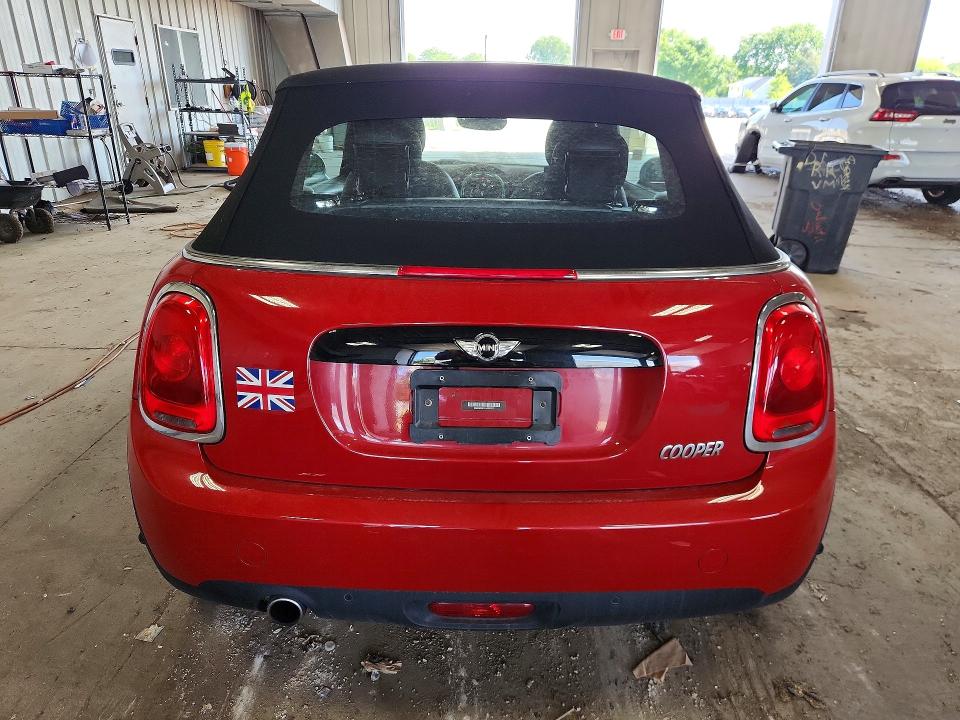 2018 Mini Cooper VIN WMWWG5C51J3D01273 COPART salvage auction — MECHANICAL, Wi - Certificate Of Title, sold $5,900 on 2026-08-10 (photo 6)