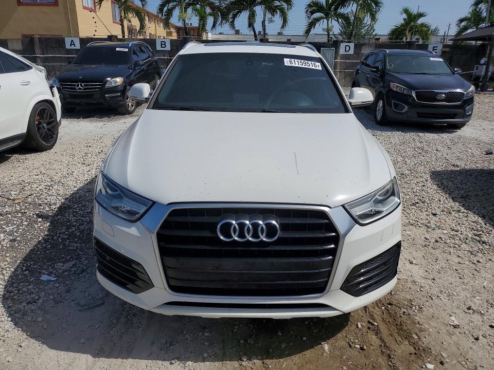 2018 Audi Q3 VIN WA1BCCFS9JR014593 COPART salvage auction — MINOR DENT/SCRATCHES, Fl - Certificate Of Title, sold $1,450 on 2026-07-24 (photo 5)