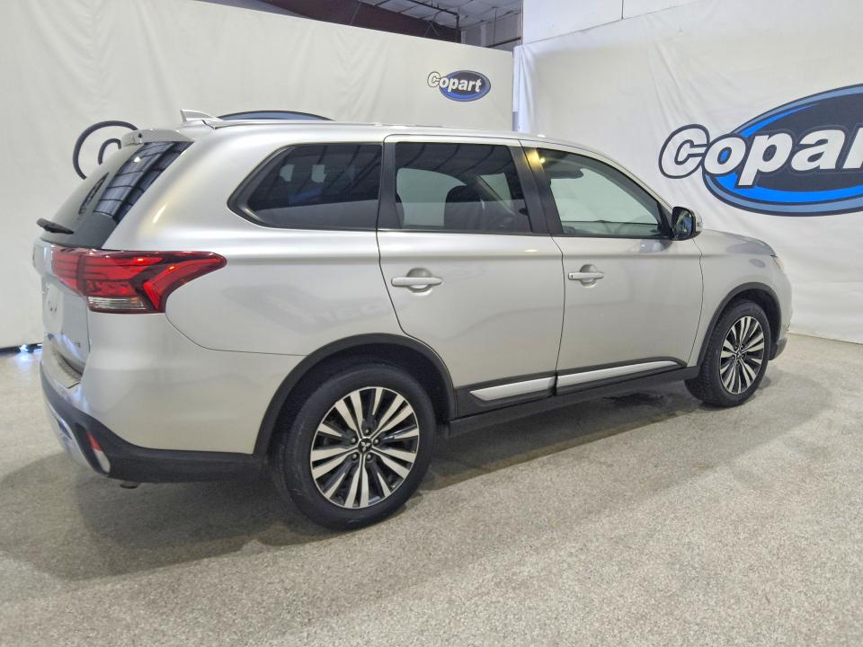 2020 Mitsubishi Outlander VIN JA4AD3A33LZ004119 COPART salvage auction — MECHANICAL, Ca - Certificate Of Title, sold $5,507 on 2026-08-25 (photo 3)