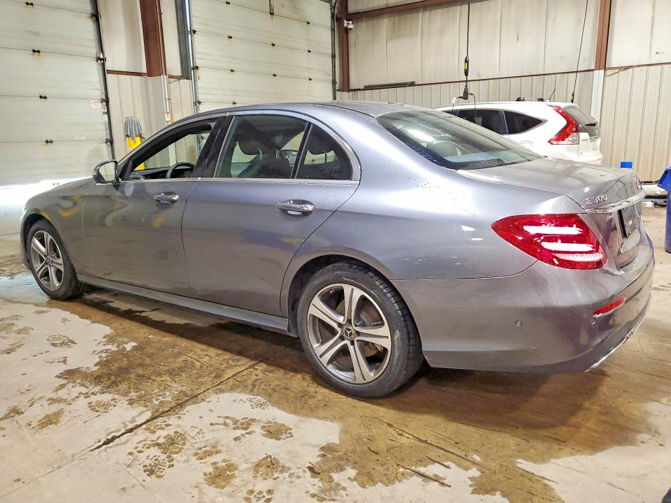2019 Mercedes-benz E-klasse VIN WDDZF4KB7KA688738 COPART salvage auction — VANDALISM, Pa - Certificate Of Salvage, sold $8,400 on 2026-08-04 (photo 2)