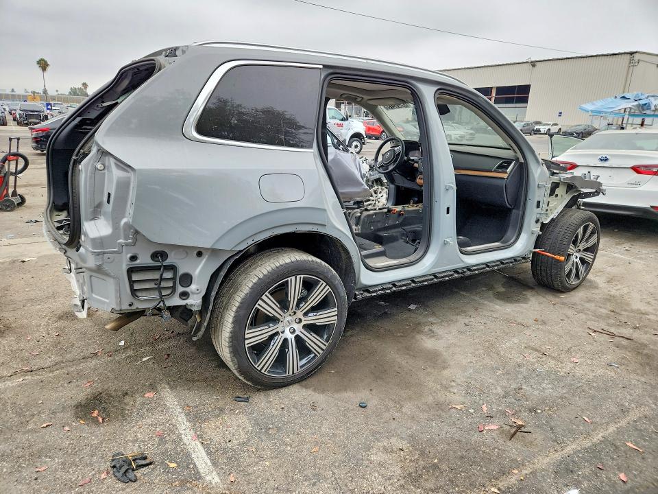 2025 Volvo Xc90 VIN YV4H60PJ3S1296884 COPART salvage auction — STRIPPED, CA - CERTIFICATE OF TITLE, sold $8,400 on 2026-07-09 (photo 3)