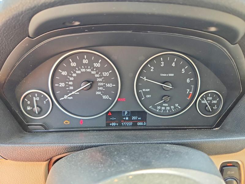 2016 BMW VIN WBA8E1G5XGNT99425 COPART salvage auction — MINOR DENT/SCRATCHES, Tx - Certificate Of Title, sold $1,500 on 2026-08-13 (photo 9)