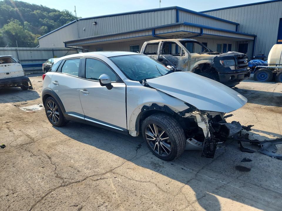 2016 Mazda Cx-3 VIN JM1DKFD78G0139258 COPART salvage auction — FRONT END, Pa - Certificate Of Salvage, sold $175 on 2026-07-30 (photo 4)