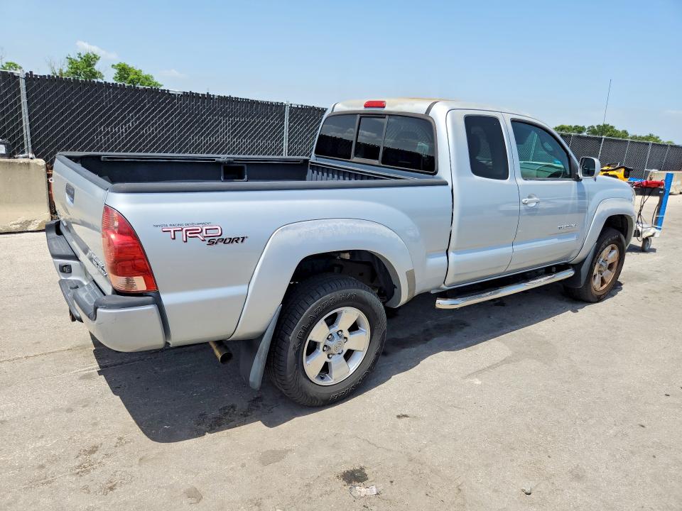 2005 Toyota Tacoma VIN 5TETU62N35Z086991 COPART salvage auction — MINOR DENT/SCRATCHES, FL - CERTIFICATE OF TITLE, sold $3,000 on 2026-07-14 (photo 3)