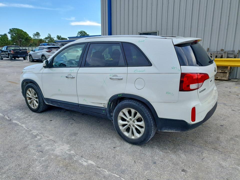 2015 Kia VIN 5XYKU4A7XFG640557 COPART salvage auction — SIDE, Fl - Cert Of Title Slvg Rebuildable, sold $2,600 on 2026-07-15 (photo 2)