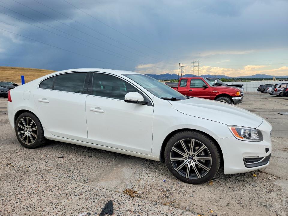 2016 Volvo S60 VIN LYV612TK4GB091027 COPART salvage auction — SIDE, Co - Certificate Of Title, sold $800 on 2026-08-05 (photo 4)